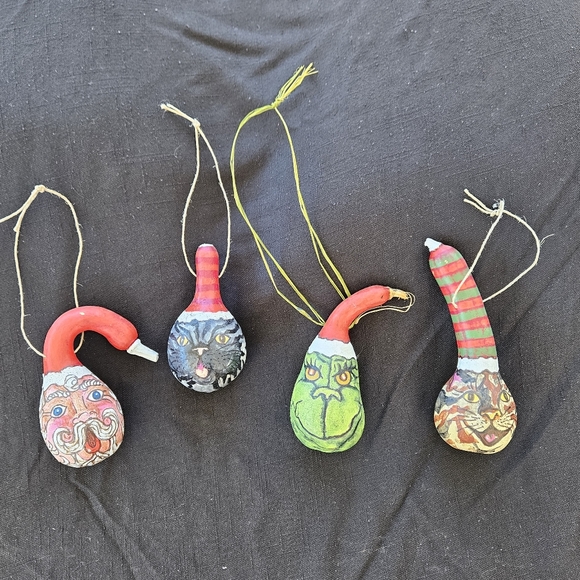 Vintage Hand Painted Gourd Christmas Ornaments - Picture 8 of 8